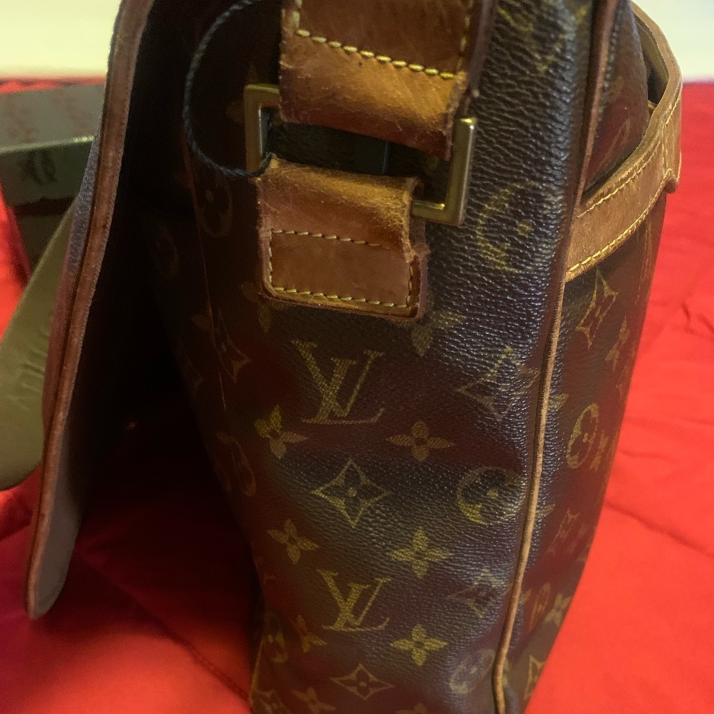 Fully customized blue bubble heart 💙✨ 🫧 Louis Vuitton abbesses messenger bag - Picture 6 of 16